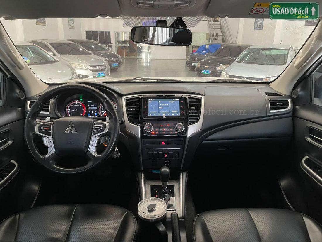 MITSUBISHI L200 Triton Sport HPE CD 2.4 4x4 Automático Diesel 2021/2022 — foto 10 de 23