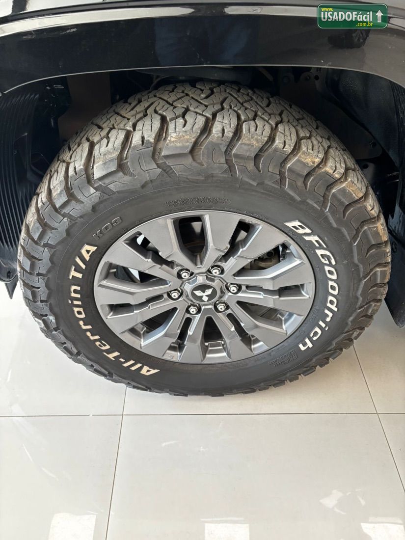 MITSUBISHI Triton HPE-S CD 2.4 4x4 Turbo Automático Diesel 2026/2026 — foto 10 de 23
