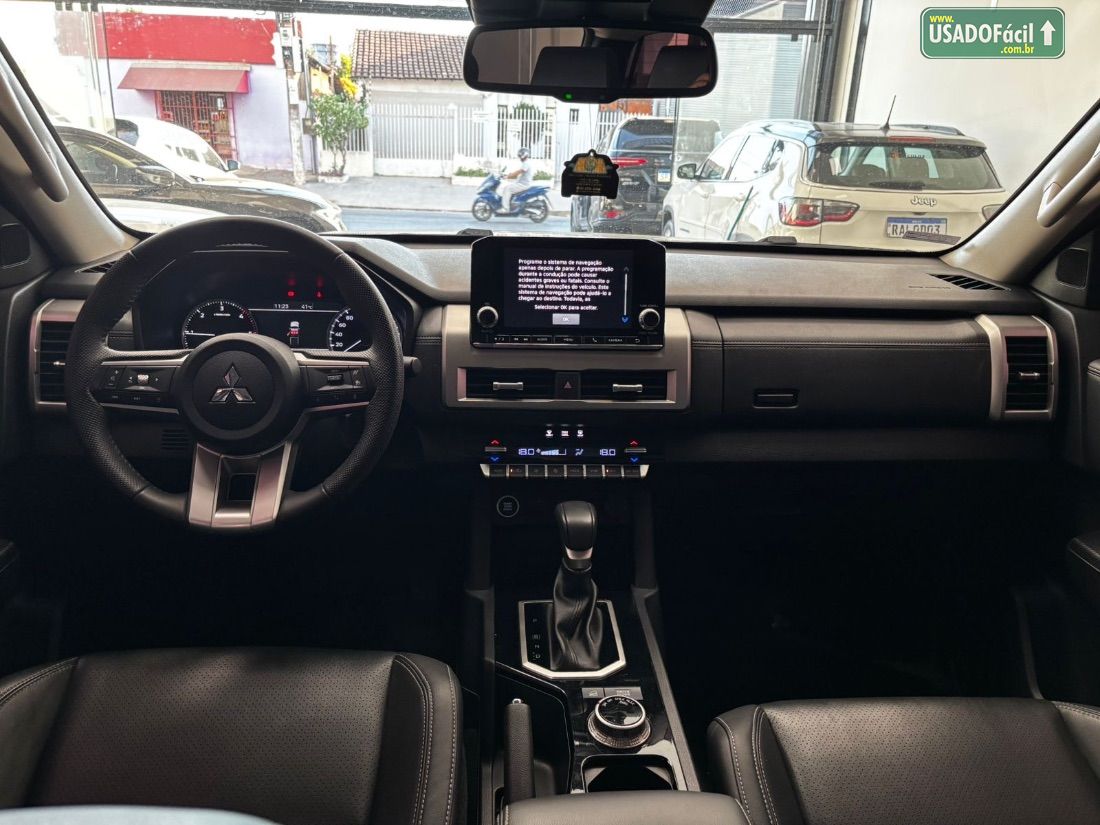 MITSUBISHI Triton HPE-S CD 2.4 4x4 Turbo Automático Diesel 2026/2026 — foto 19 de 23