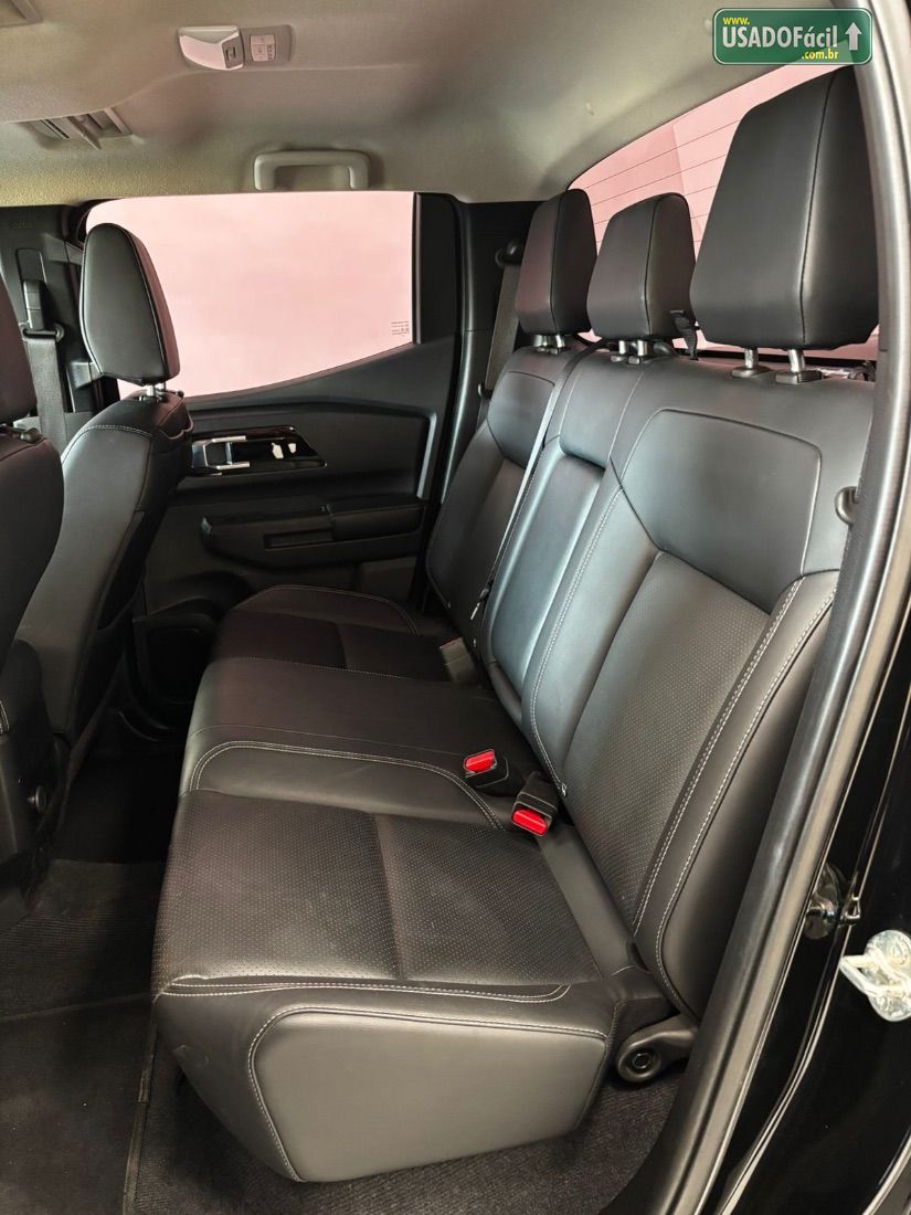 MITSUBISHI Triton HPE-S CD 2.4 4x4 Turbo Automático Diesel 2026/2026 — foto 20 de 23
