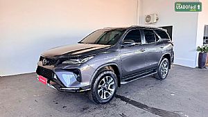 Toyota Hilux SW4 SRX Platinum 2.8 4x4 Turbo Automático Diesel