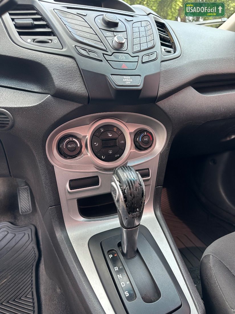 FORD Fiesta Sedan SE 1.6 16V Flex 4P 2014/2014 — foto 10 de 10
