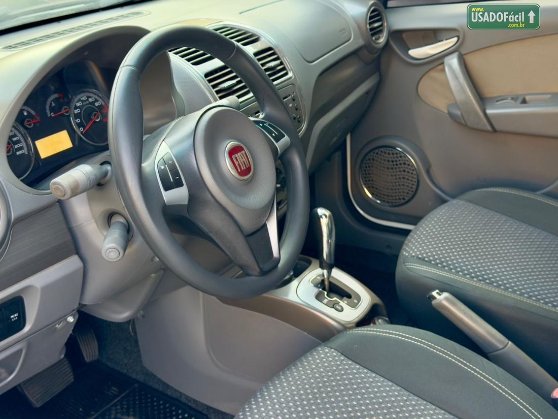 Fiat Grand Siena Essence Dualogic 1.6 Flex 2013/2014 — foto 10 de 12