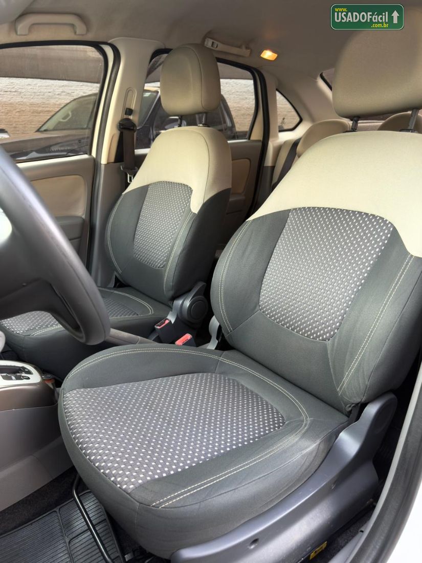 Fiat Grand Siena Essence Dualogic 1.6 Flex 2013/2014 — foto 8 de 12