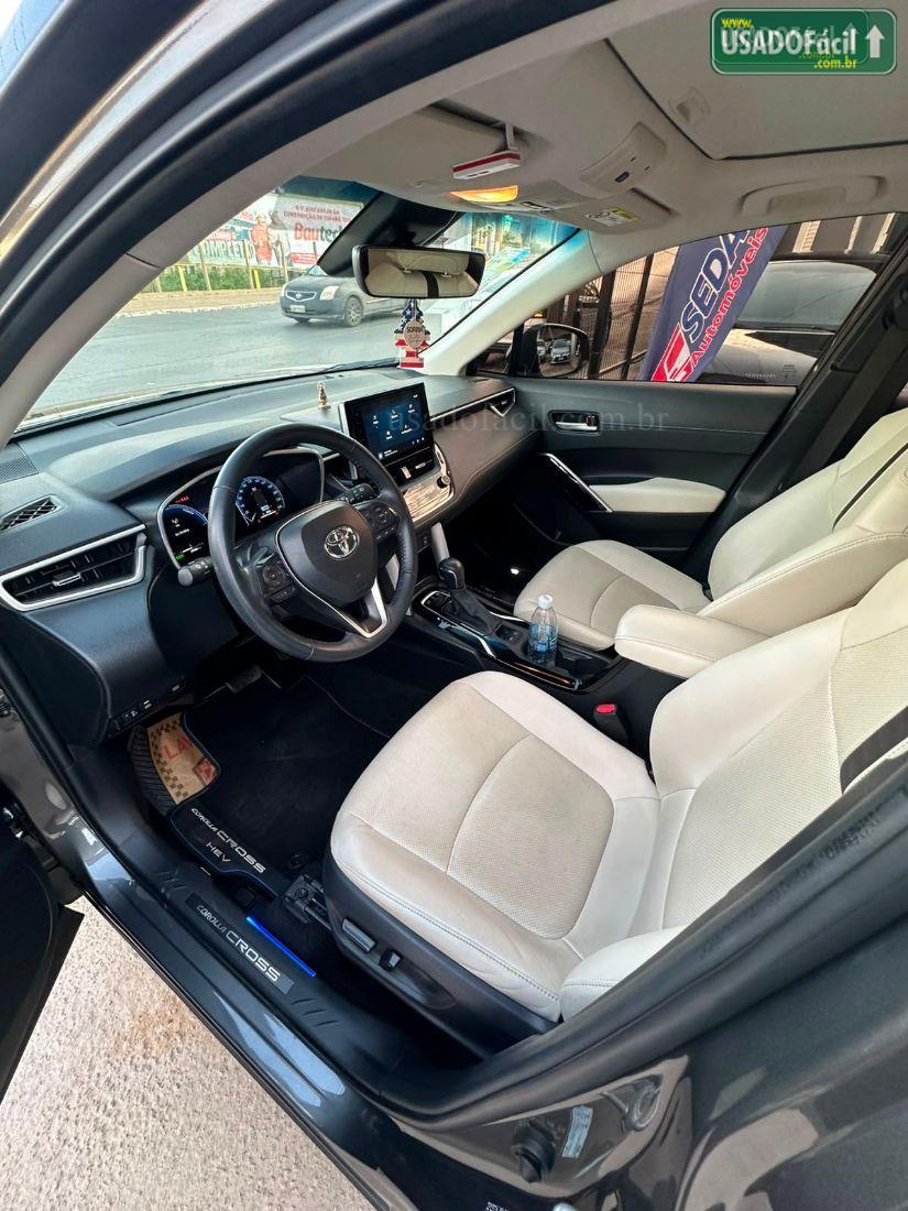 TOYOTA Corolla Cross XRX 1.8 Automático Híbrido 2024/2025 — foto 9 de 10