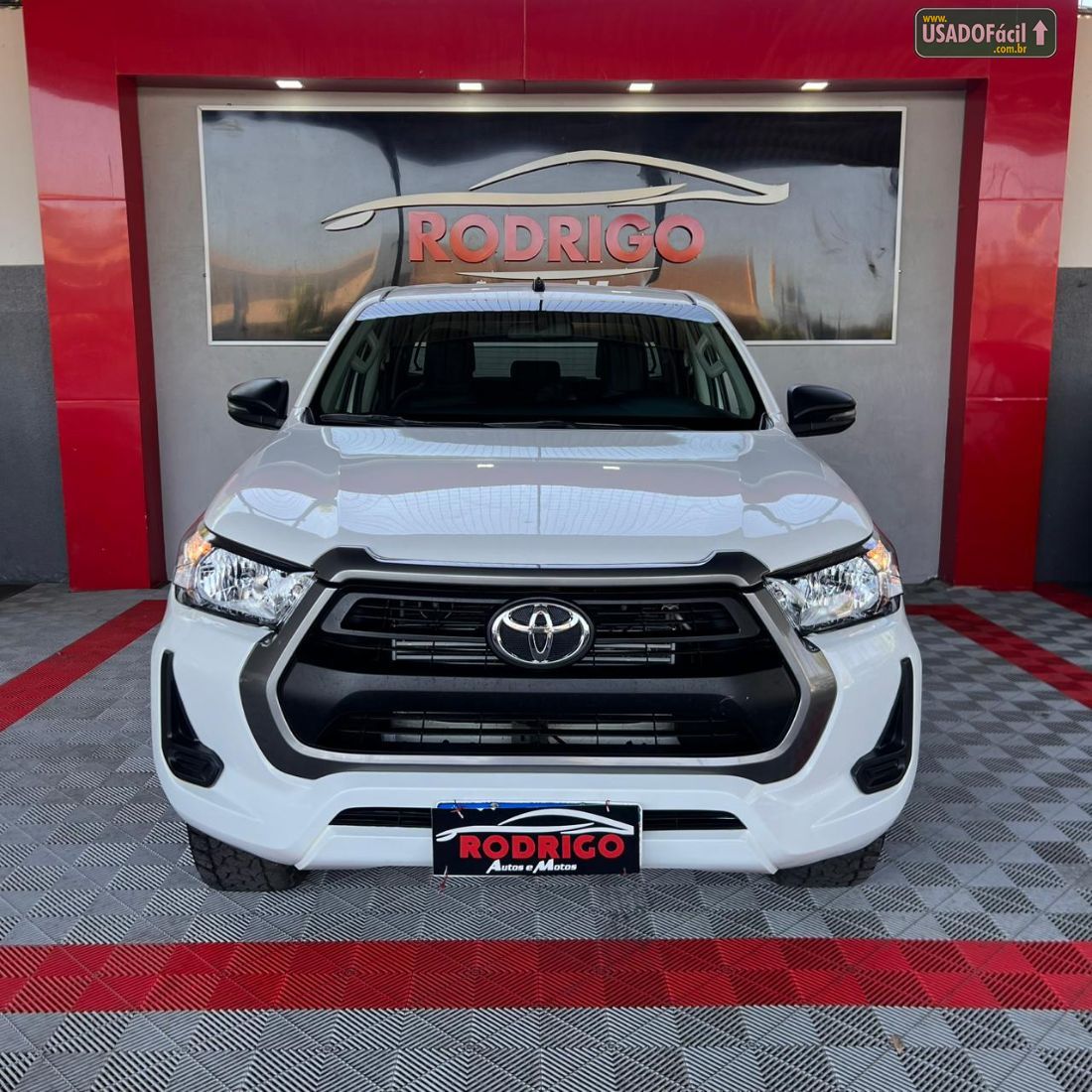 Toyota Hilux CD 2.8 4x4 Mecânico Diesel 2024/2024 — foto 2 de 10
