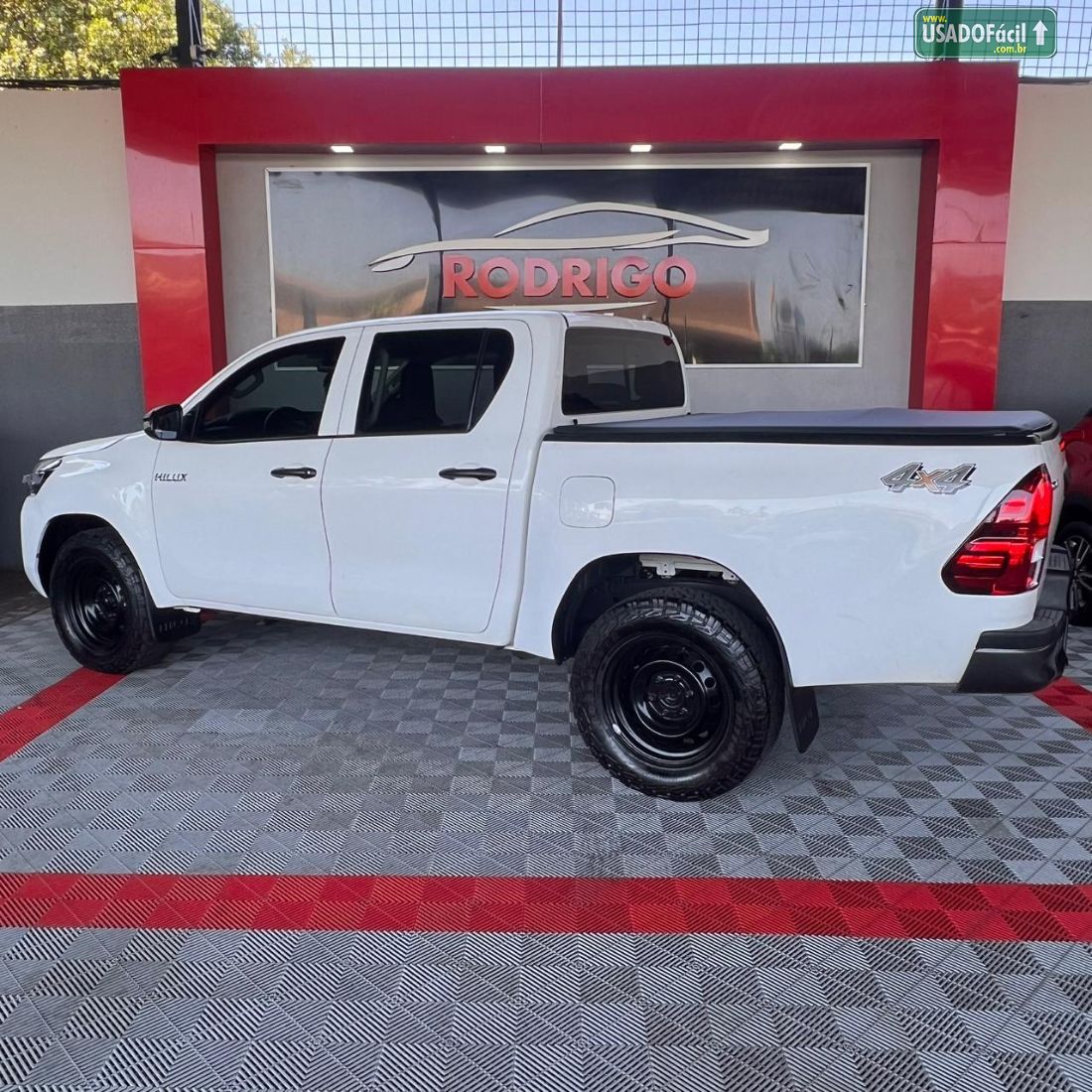Toyota Hilux CD 2.8 4x4 Mecânico Diesel 2024/2024 — foto 5 de 10