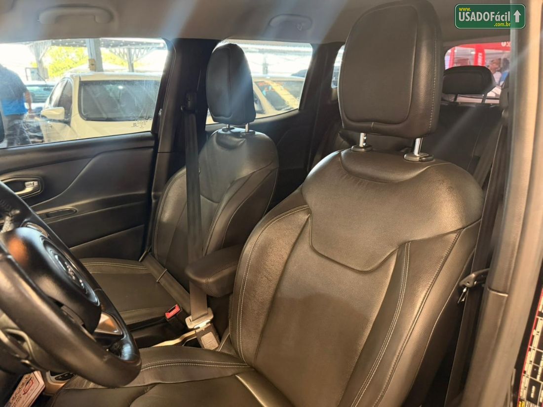 Jeep Renegade Longitude 1.8 4x2 Automático Flex 2015/2016 — foto 12 de 19