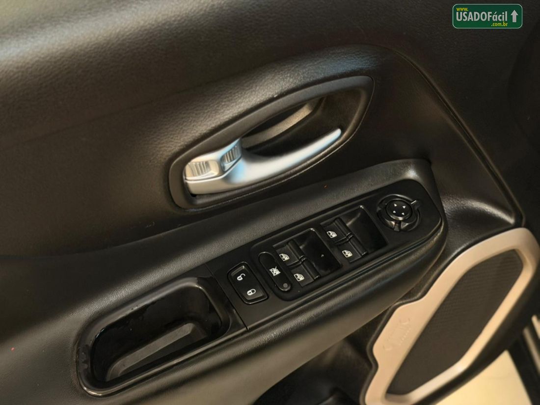 Jeep Renegade Longitude 1.8 4x2 Automático Flex 2015/2016 — foto 8 de 19