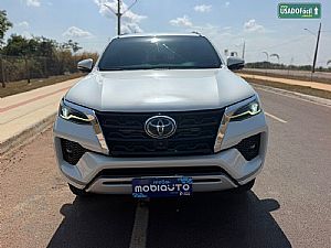 Hilux Sw4 Srx 2.8 4x4 Tdi Automático Diesel 2021/2021 em Sinop - MT