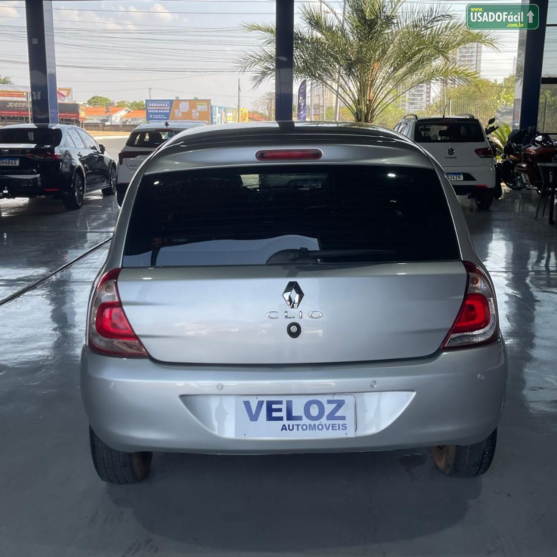 RENAULT Clio Expression 1.0 5P 2015/2015 — foto 4 de 9