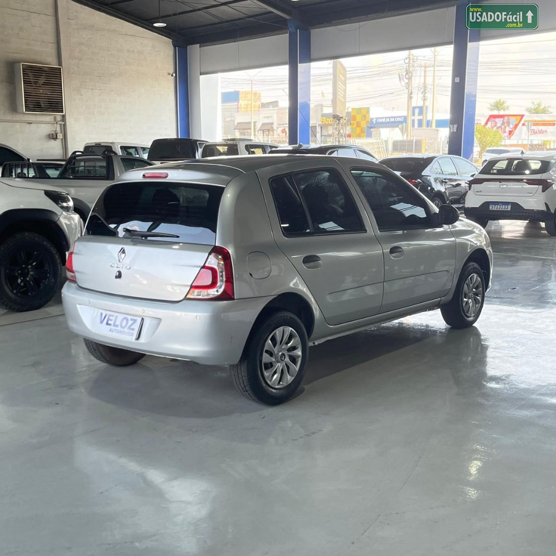 RENAULT Clio Expression 1.0 5P 2015/2015 — foto 5 de 9