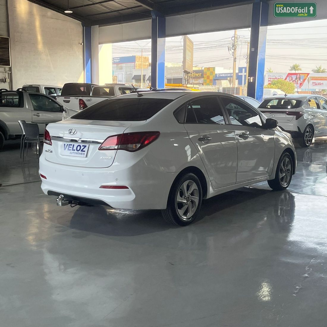 Hyundai HB20S Sedan Premium 1.6 Automático Flex 2016/2017 — foto 4 de 10