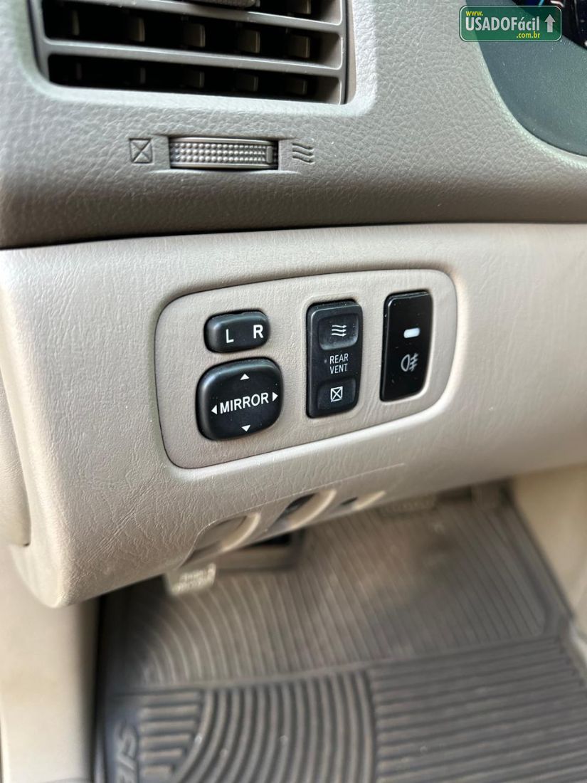 TOYOTA SIENNA LE 2006/2007 — foto 17 de 18