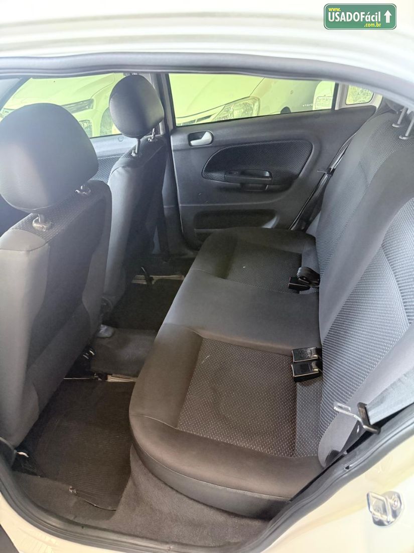 Volkswagen Voyage Trendline 1.6 Total Flex 2015/2016 — foto 10 de 12