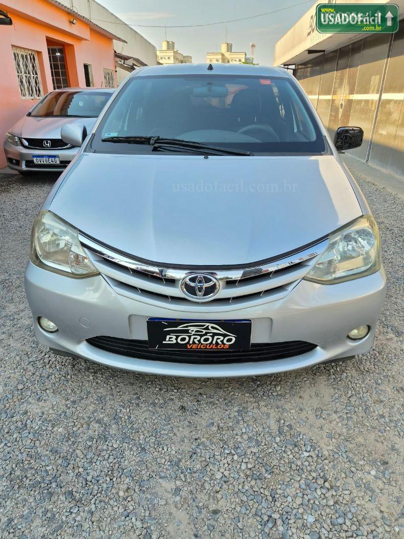 TOYOTA Etios Hatch XLS 1.5 Mecânico Flex 2012/2013 — foto 2 de 12