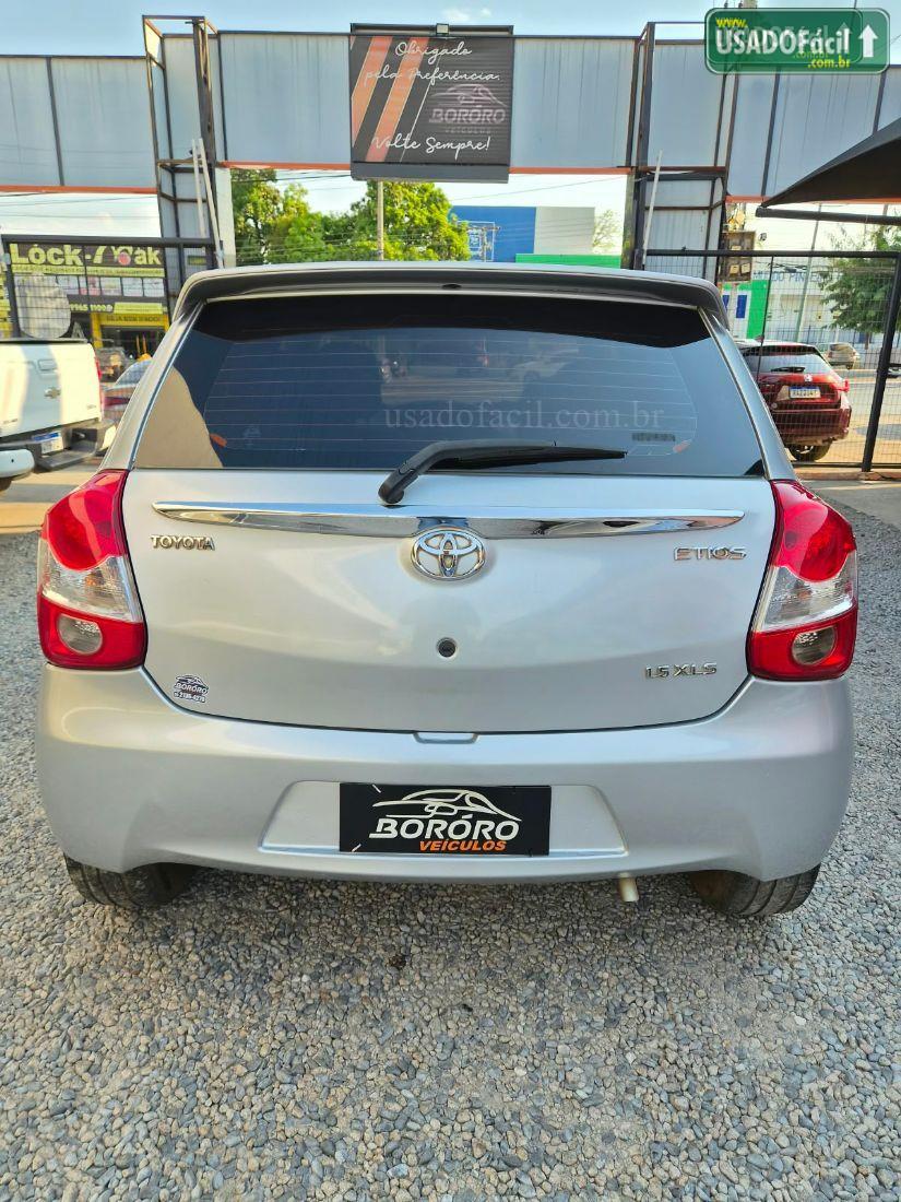 TOYOTA Etios Hatch XLS 1.5 Mecânico Flex 2012/2013 — foto 5 de 12