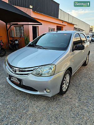 Etios Hatch Xls 1.5 Mecânico Flex 2012/2013 em Cuiabá - MT
