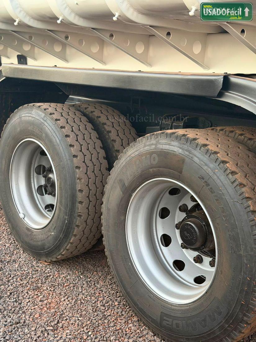 VOLVO volvo VM 260 6X2 2p diesel 2011/2011 — foto 4 de 6