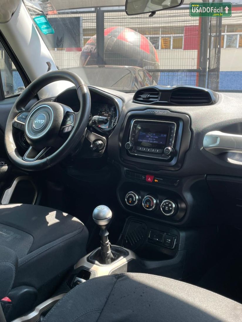 Jeep Renegade Sport 1.8 4x2 Mecânico Flex 2016/2016 — foto 10 de 13