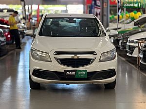 Prisma Sedan Lt 1.4 8v Flexpower 2016/2016 em Várzea Grande - MT