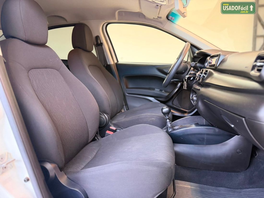 Fiat Cronos 1.3 Mecânico Flex 2021/2022 — foto 14 de 15