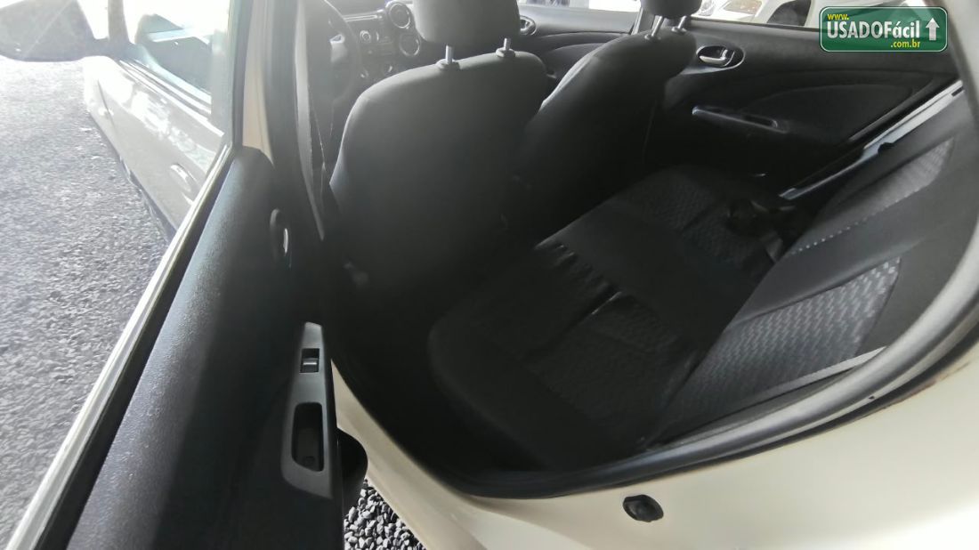 Toyota Etios Sedan XS 1.5 Mecânico Flex 2013/2014 — foto 13 de 18