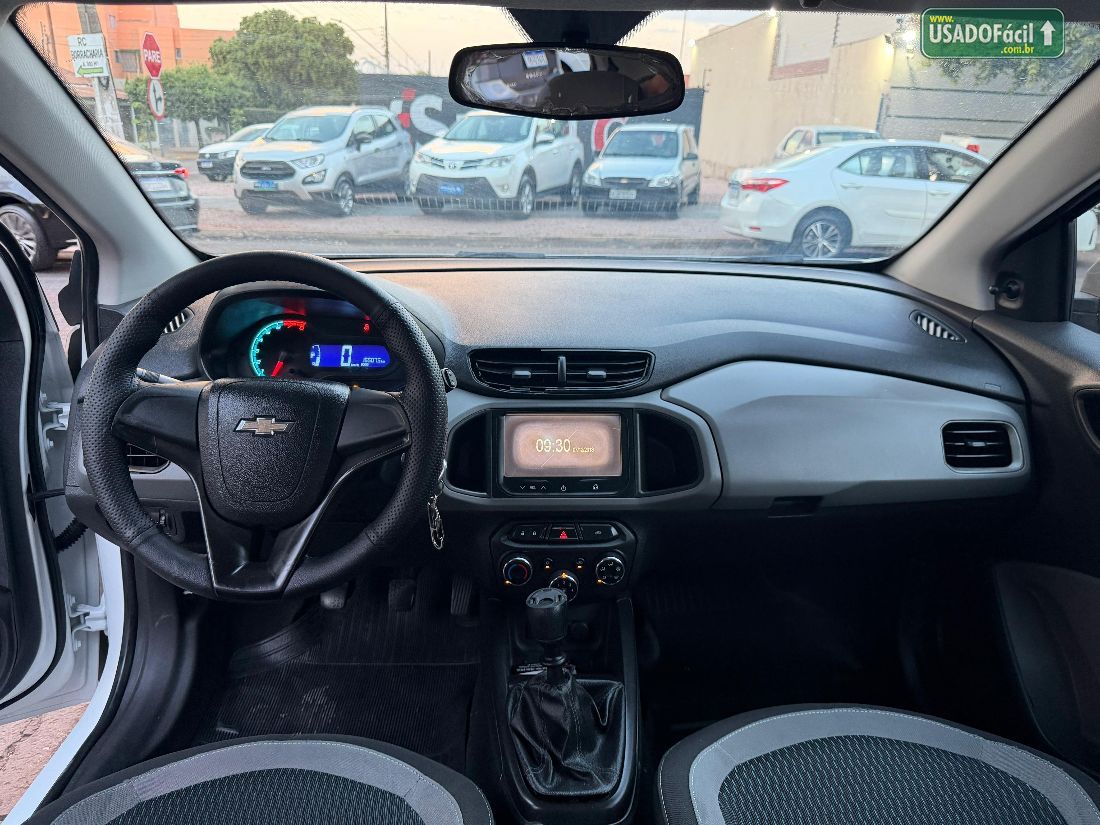 CHEVROLET/GM Onix Hatch LT 1.0 Mecânico Flex 2014/2015 — foto 11 de 18