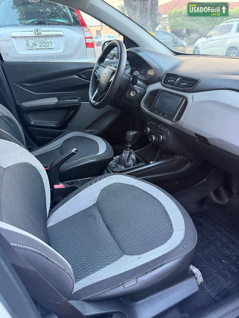 CHEVROLET/GM Onix Hatch LT 1.0 Mecânico Flex 2014/2015 — foto 13 de 18