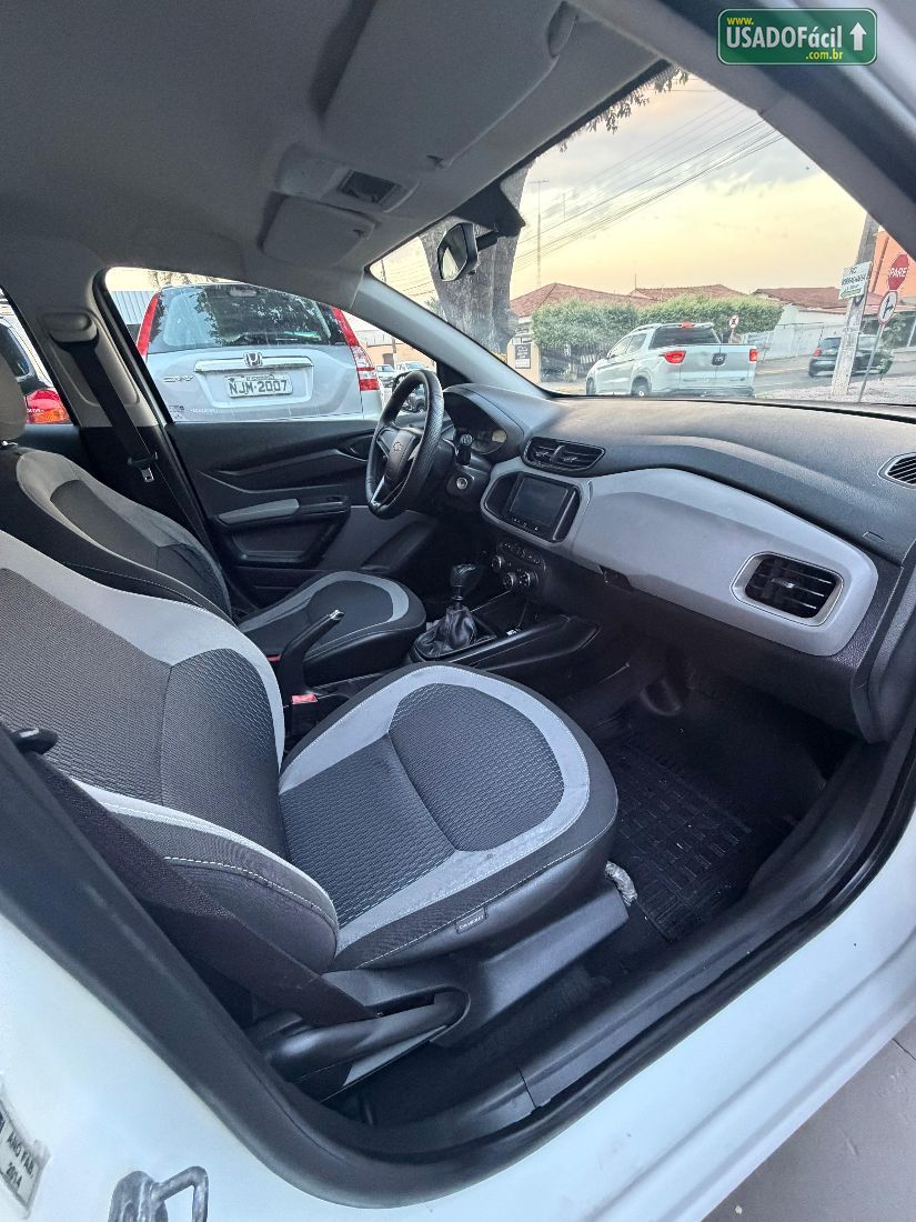CHEVROLET/GM Onix Hatch LT 1.0 Mecânico Flex 2014/2015 — foto 14 de 18