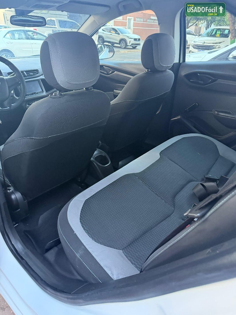 CHEVROLET/GM Onix Hatch LT 1.0 Mecânico Flex 2014/2015 — foto 17 de 18