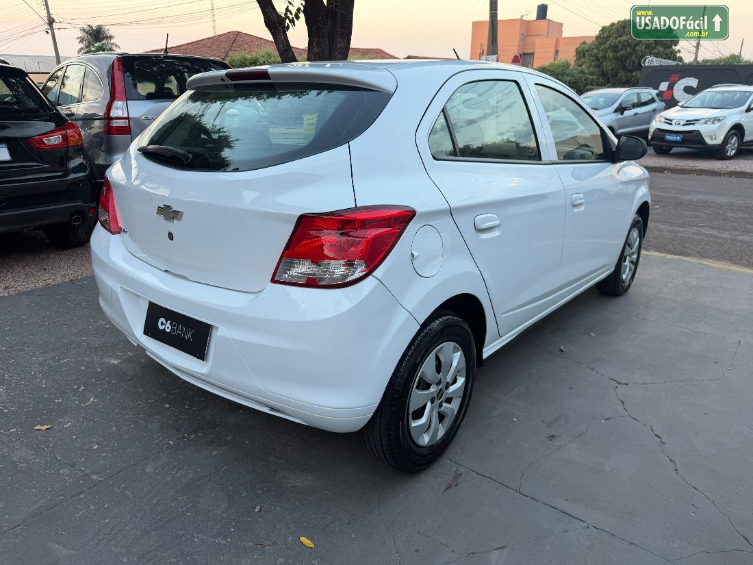 CHEVROLET/GM Onix Hatch LT 1.0 Mecânico Flex 2014/2015 — foto 5 de 18