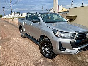 Hilux Sr Cd 2.8 4x4 Tdi Automático Diesel 2022/2022 em Barra do Bugres - MT