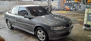 Vectra Cd 2.2 16v Bem Conservado 2001/2001 em Cáceres - MT
