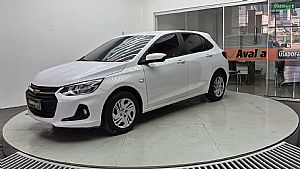 Onix Hatch Lt 1.0 Mecânico Flex 2024/2024 em Cuiabá - MT