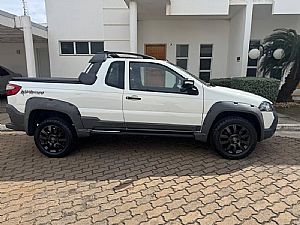 Strada Adventure Ce 1.8 Flex 2014/2014 em Cuiabá - MT