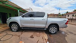 Hilux Srv Cd 2.7 4x2 Automático Flex 2018/2018 em Cuiabá - MT