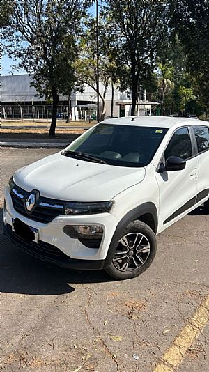 Kwid Intense 1.0 Mecânico Flex 2022/2023 em Cuiabá - MT
