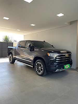 Silverado High Country 5.3 V8 Awd Automático 2024/2024 em Sorriso - MT