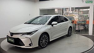 Corolla Altis Premium Hybrid 1.8 Automático Flex Híbrido