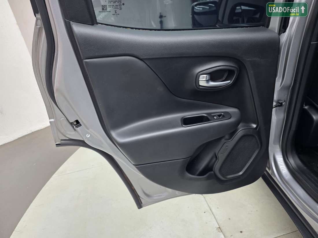 JEEP Renegade Longitude 1.8 4x2 Automático Flex 2021/2021 — foto 21 de 27