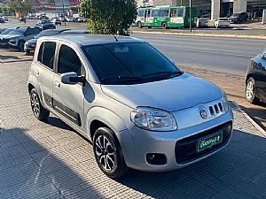 Uno Vivace 1.0 Evo Fire Flex 5p 2014/2015 em Cuiabá - MT