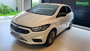 Onix Joy Hatch Black Edition 1.0 Mecânico Flex 2021/2021 em Tangará da Serra - MT