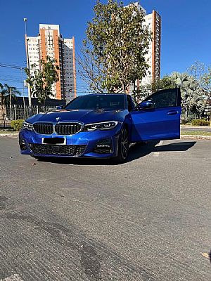 Bmw 320ia 2.0 Turbo M Sport Activeflex 2022/2022 em Cuiabá - MT