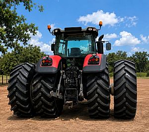 Trator Massey Fergusson Mf 8690 4x 2017/2017 em Cuiabá - MT