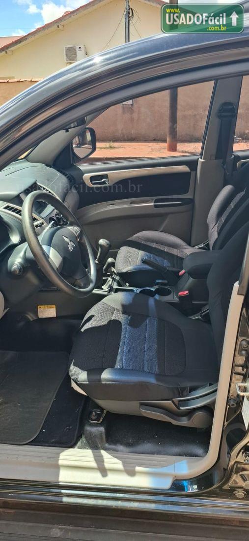 MITSUBISHI Pajero DIESEL 2016/2017 — foto 4 de 6