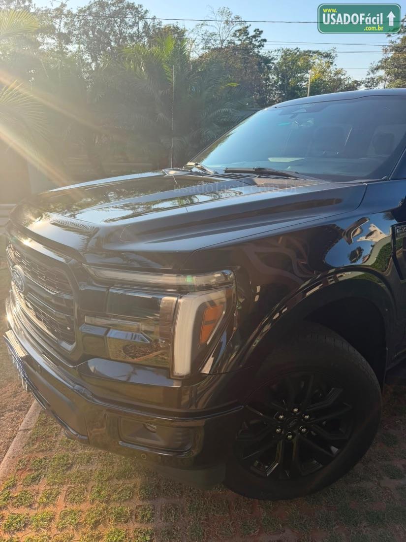 FORD F-150 Lariat Black 4x4 5.0 V8 2025/2025 — foto 11 de 15