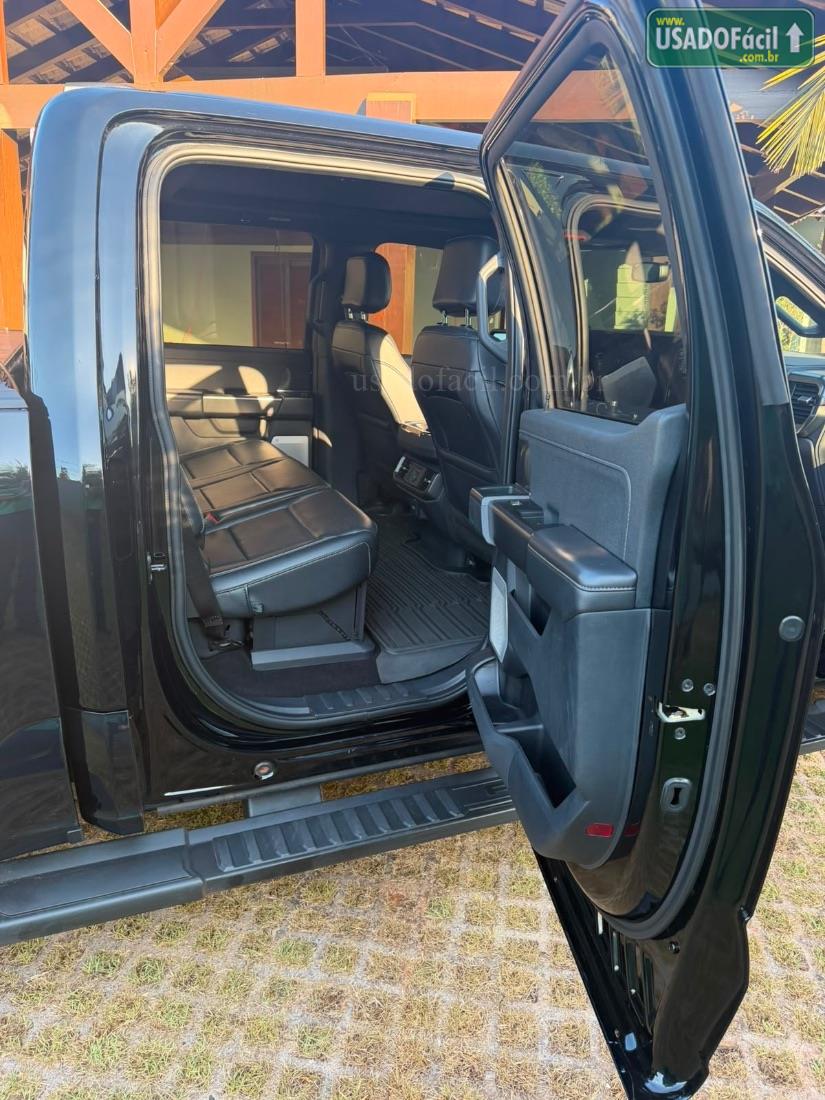 FORD F-150 Lariat Black 4x4 5.0 V8 2025/2025 — foto 13 de 15