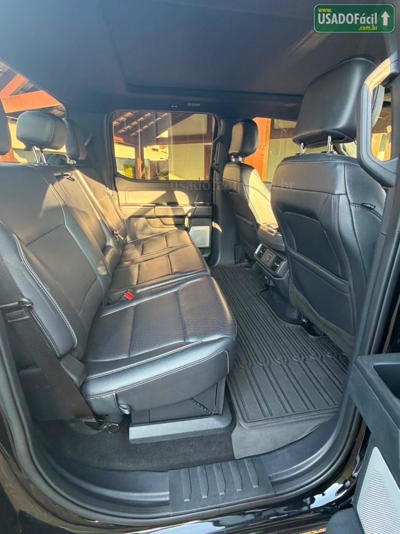 FORD F-150 Lariat Black 4x4 5.0 V8 2025/2025 — foto 14 de 15