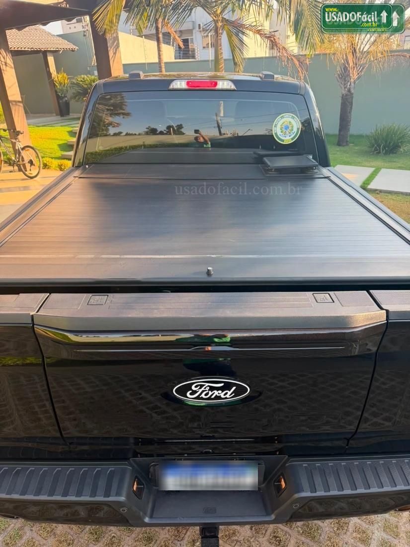 FORD F-150 Lariat Black 4x4 5.0 V8 2025/2025 — foto 15 de 15